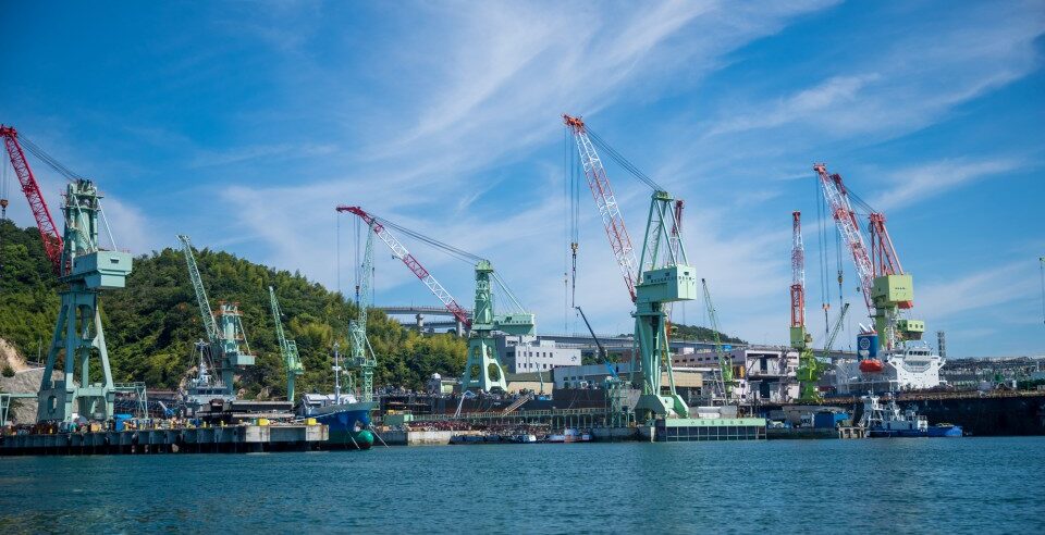 pixta_25272000_M-960x639